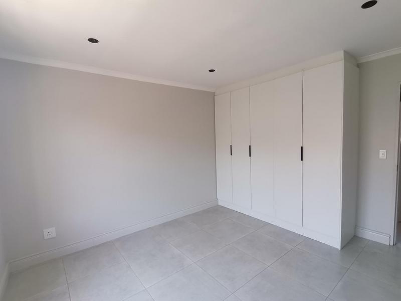 To Let 3 Bedroom Property for Rent in Peerless Park North Western Cape